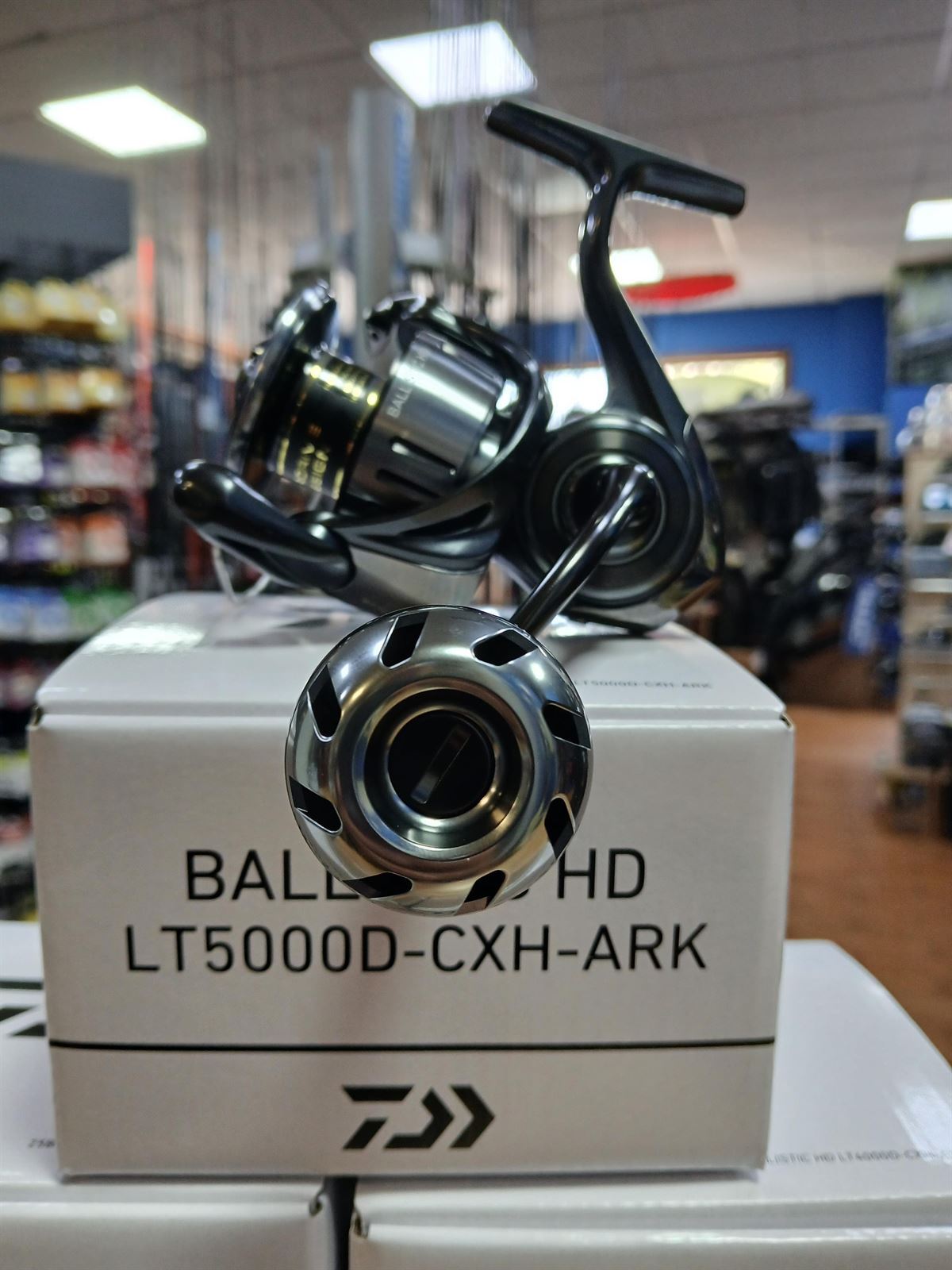 DAIWA BALLISTIC 25 HD CXH ARK - Imagen 1